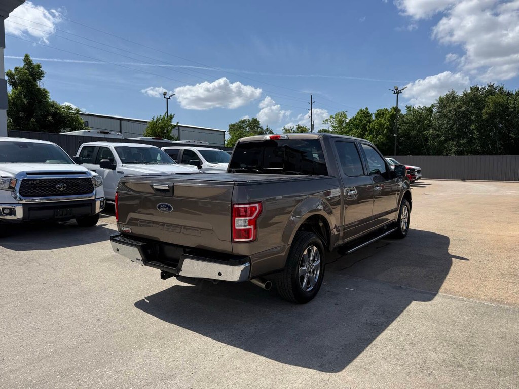 Ford F-150 Vehicle Full-screen Gallery Image 05