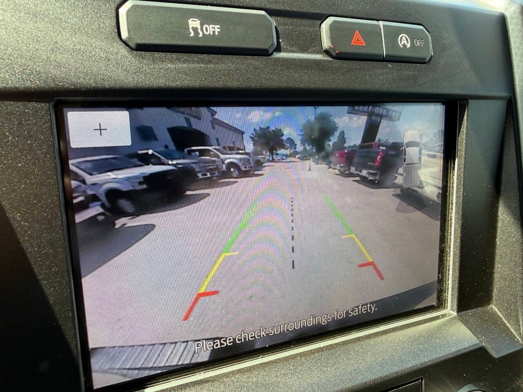 Ford F-150 Vehicle Full-screen Gallery Image 26