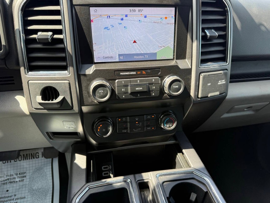 Ford F-150 Vehicle Full-screen Gallery Image 28