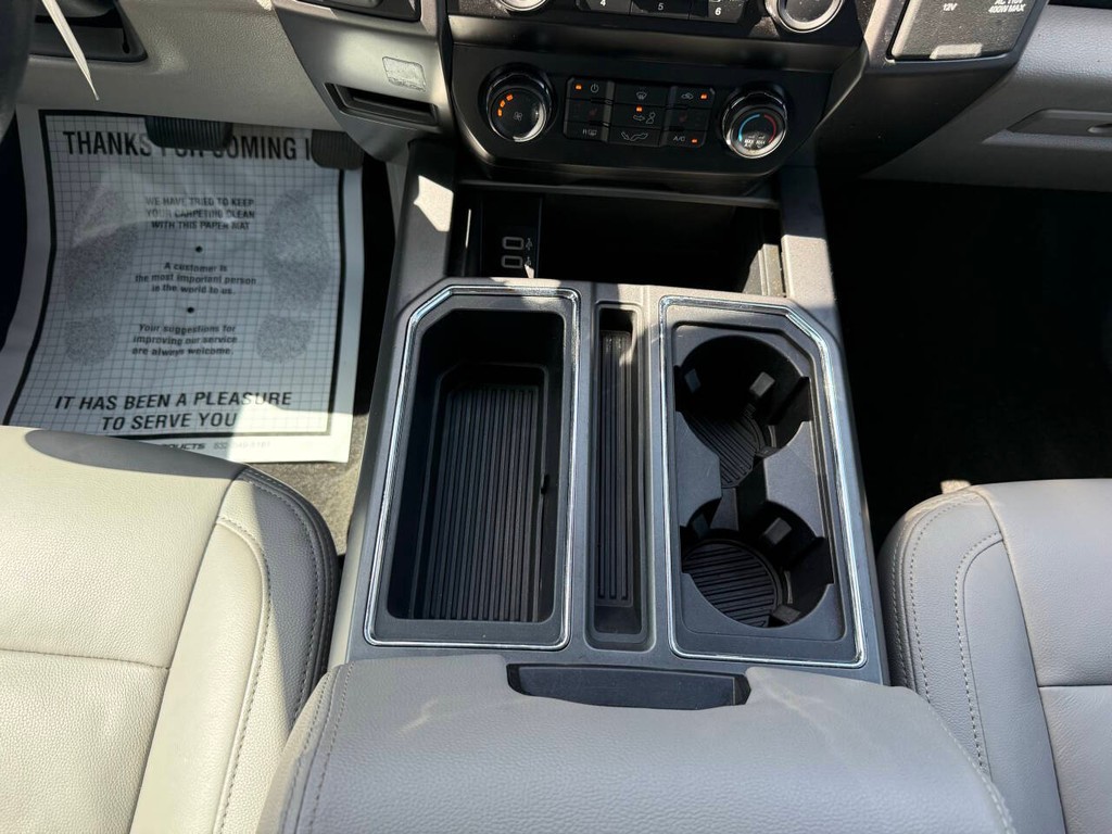 Ford F-150 Vehicle Full-screen Gallery Image 29