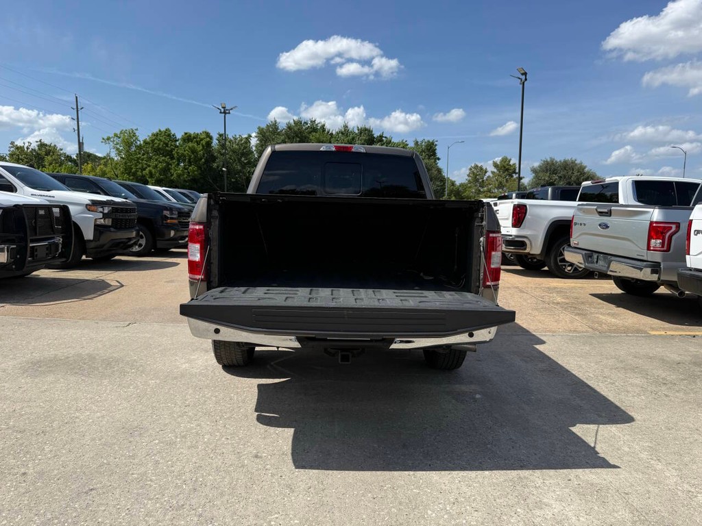 Ford F-150 Vehicle Full-screen Gallery Image 36