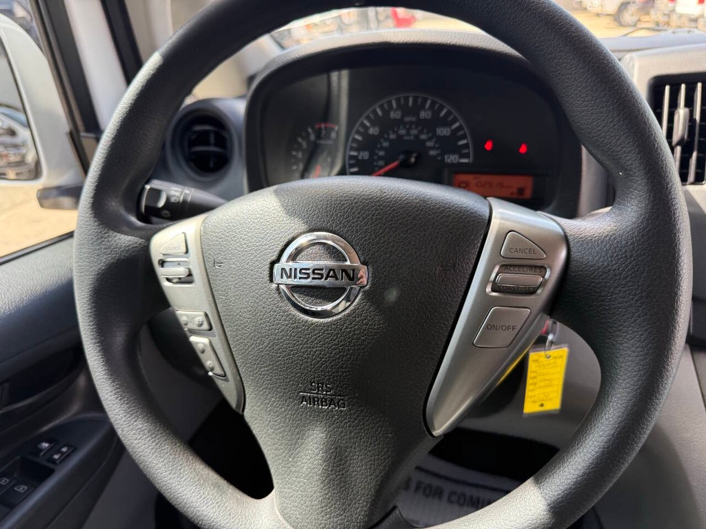 Nissan NV200 Compact Cargo Vehicle Full-screen Gallery Image 16
