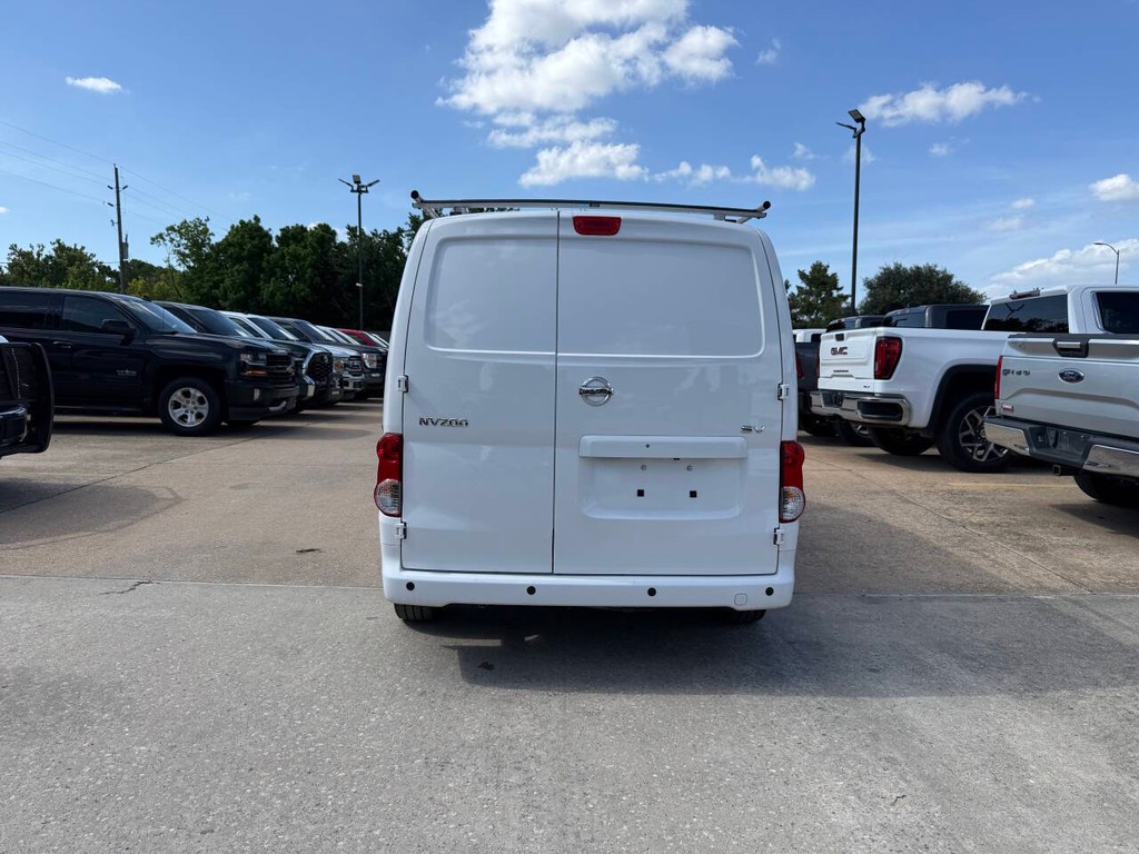 Nissan NV200 Compact Cargo Vehicle Full-screen Gallery Image 28
