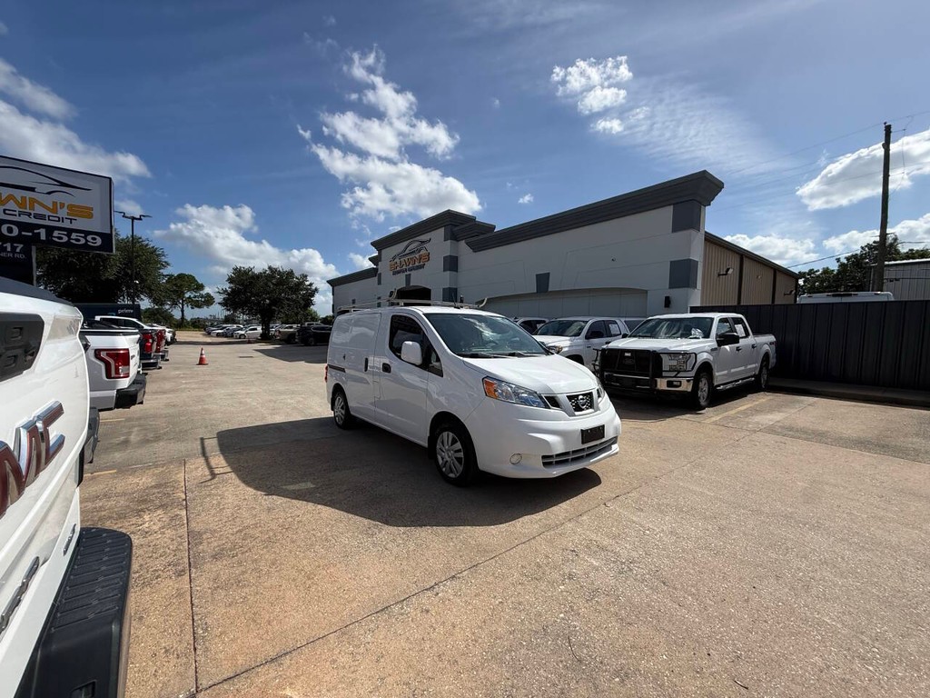 Nissan NV200 Compact Cargo Vehicle Full-screen Gallery Image 38