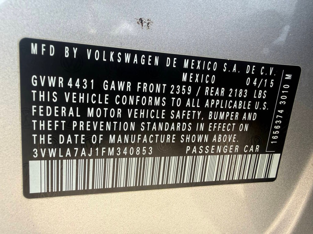 Volkswagen Jetta Sedan Vehicle Full-screen Gallery Image 35