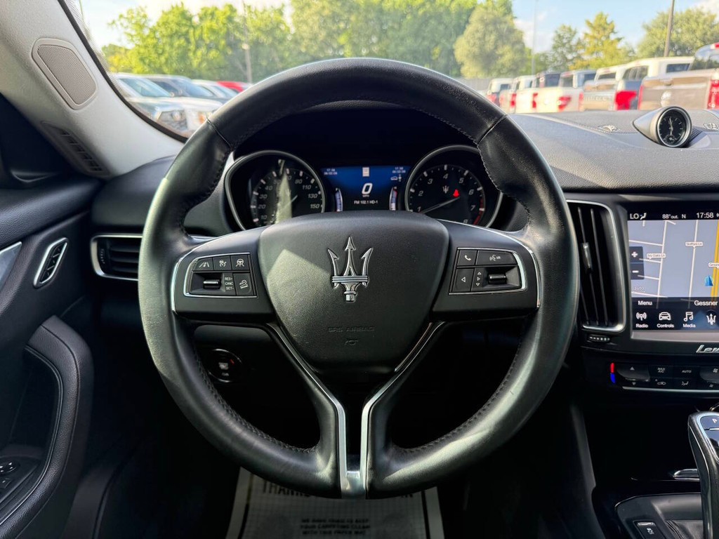 Maserati Levante Vehicle Full-screen Gallery Image 22