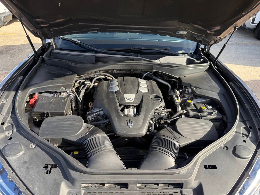 Maserati Levante Vehicle Full-screen Gallery Image 33