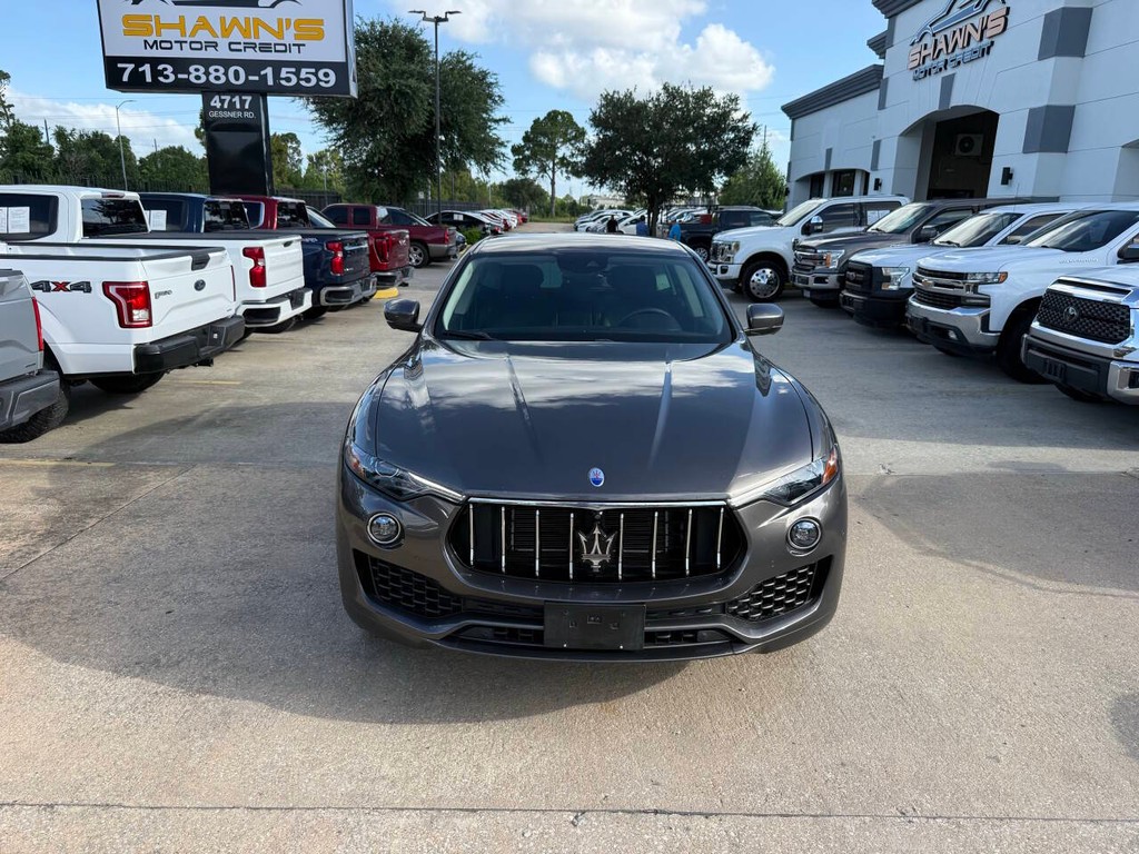 Maserati Levante Vehicle Full-screen Gallery Image 38
