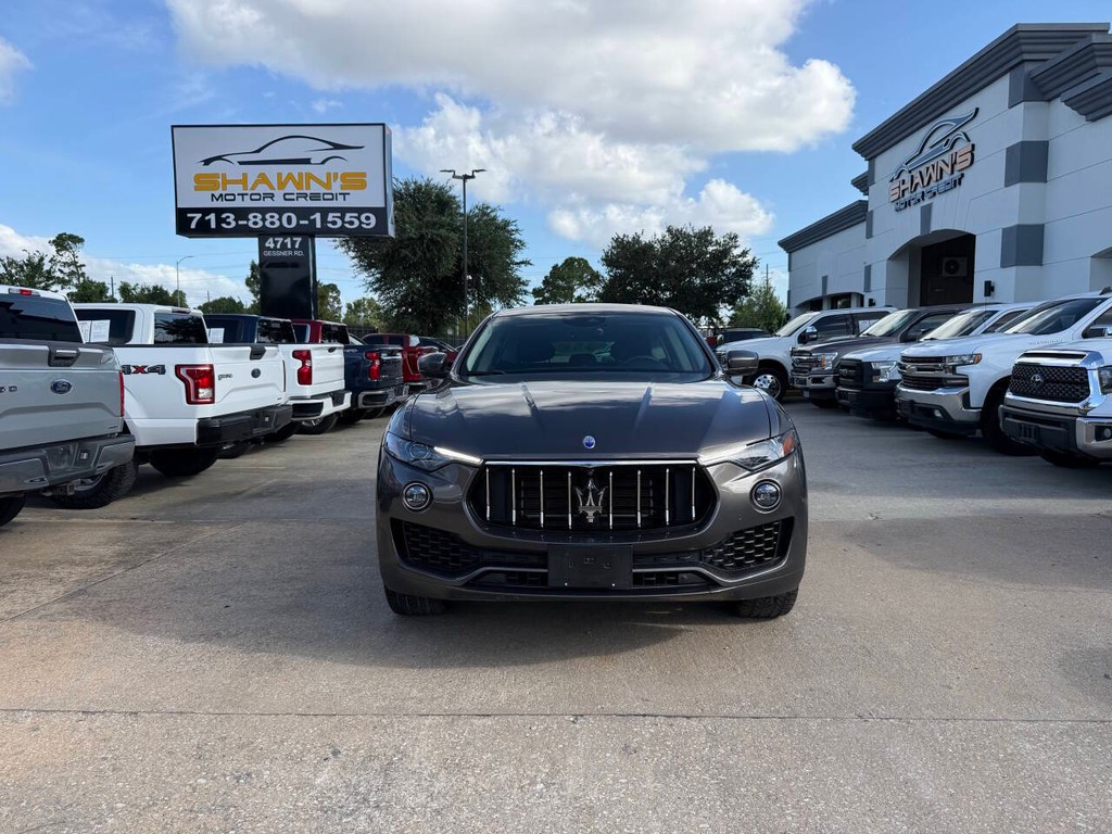Maserati Levante Vehicle Full-screen Gallery Image 39