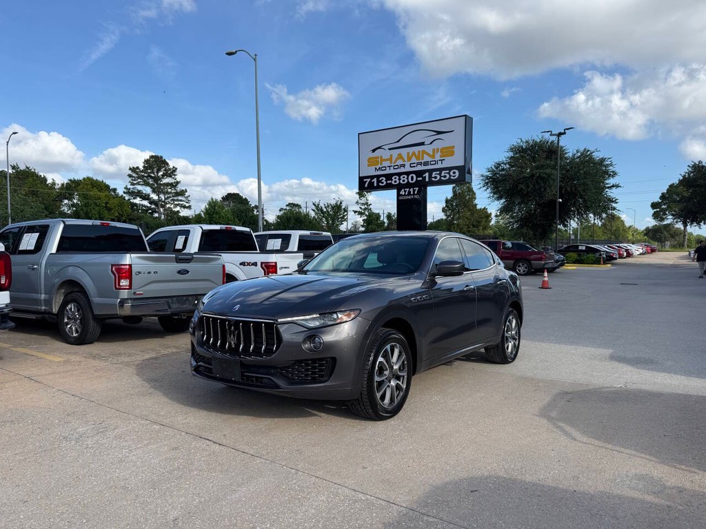 Maserati Levante Vehicle Full-screen Gallery Image 41