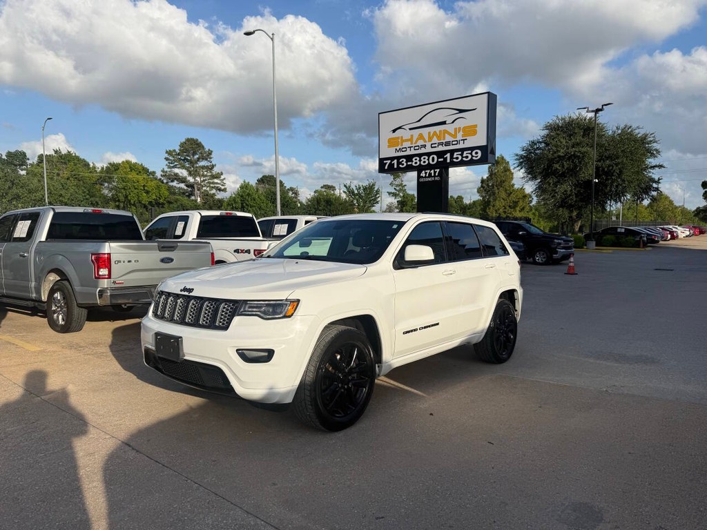 Jeep Grand Cherokee Vehicle Full-screen Gallery Image 03