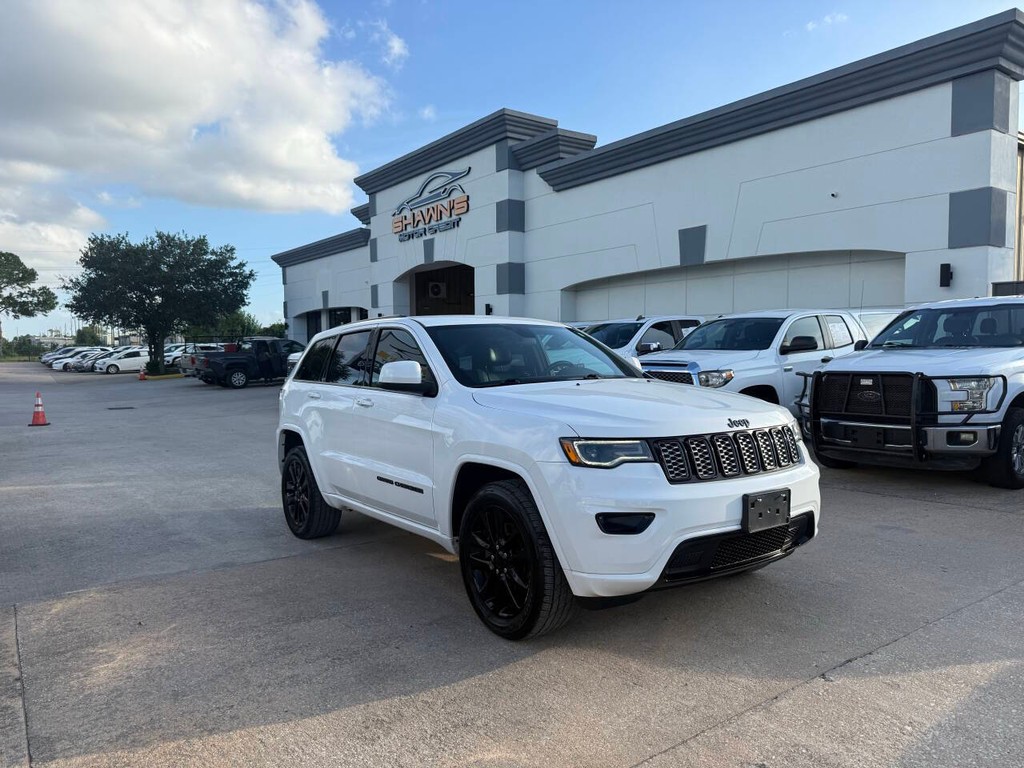 Jeep Grand Cherokee Vehicle Full-screen Gallery Image 40
