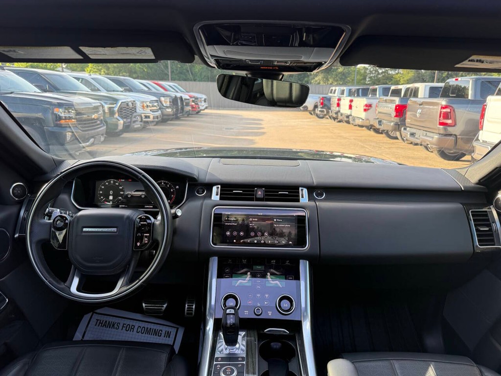 Land Rover Range Rover Sport Vehicle Full-screen Gallery Image 17