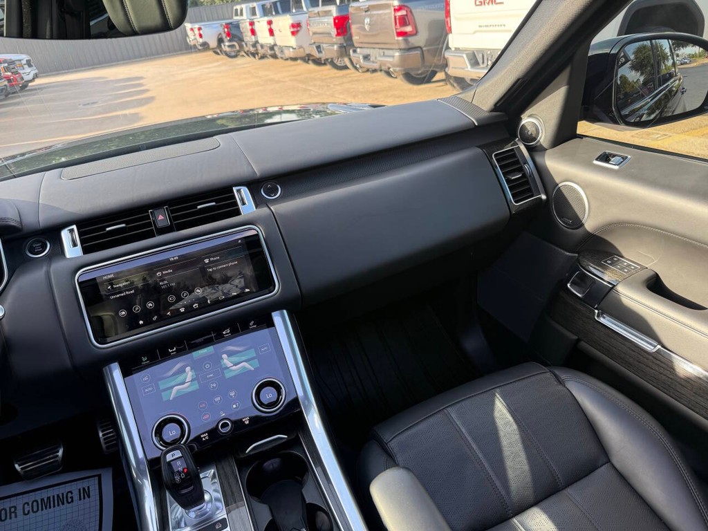 Land Rover Range Rover Sport Vehicle Full-screen Gallery Image 20