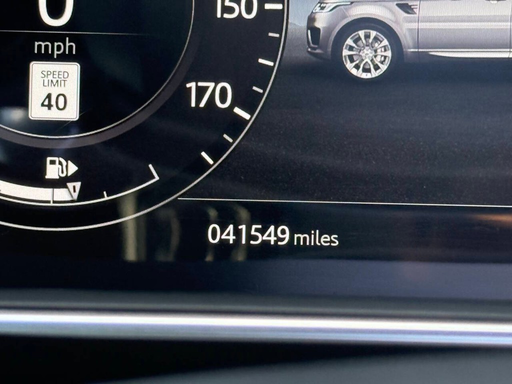 Land Rover Range Rover Sport Vehicle Full-screen Gallery Image 33