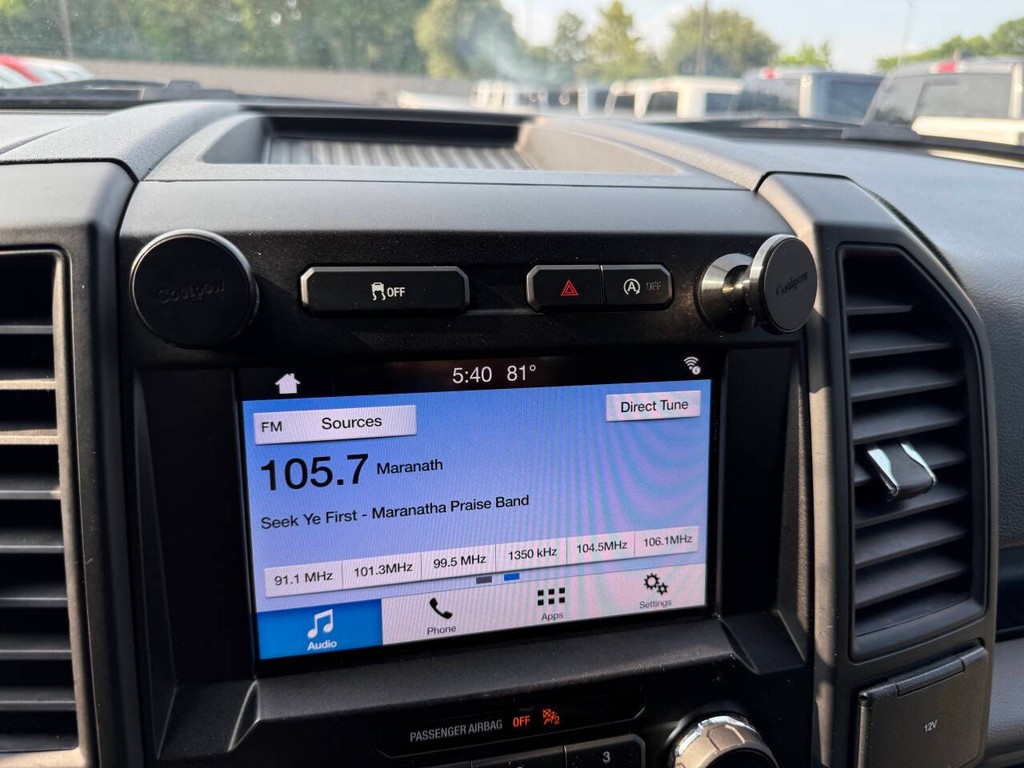 Ford F-150 Vehicle Full-screen Gallery Image 25