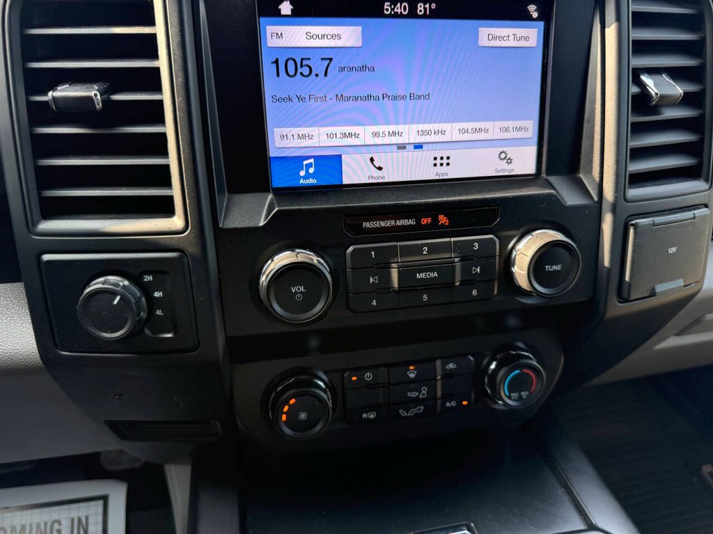 Ford F-150 Vehicle Full-screen Gallery Image 26