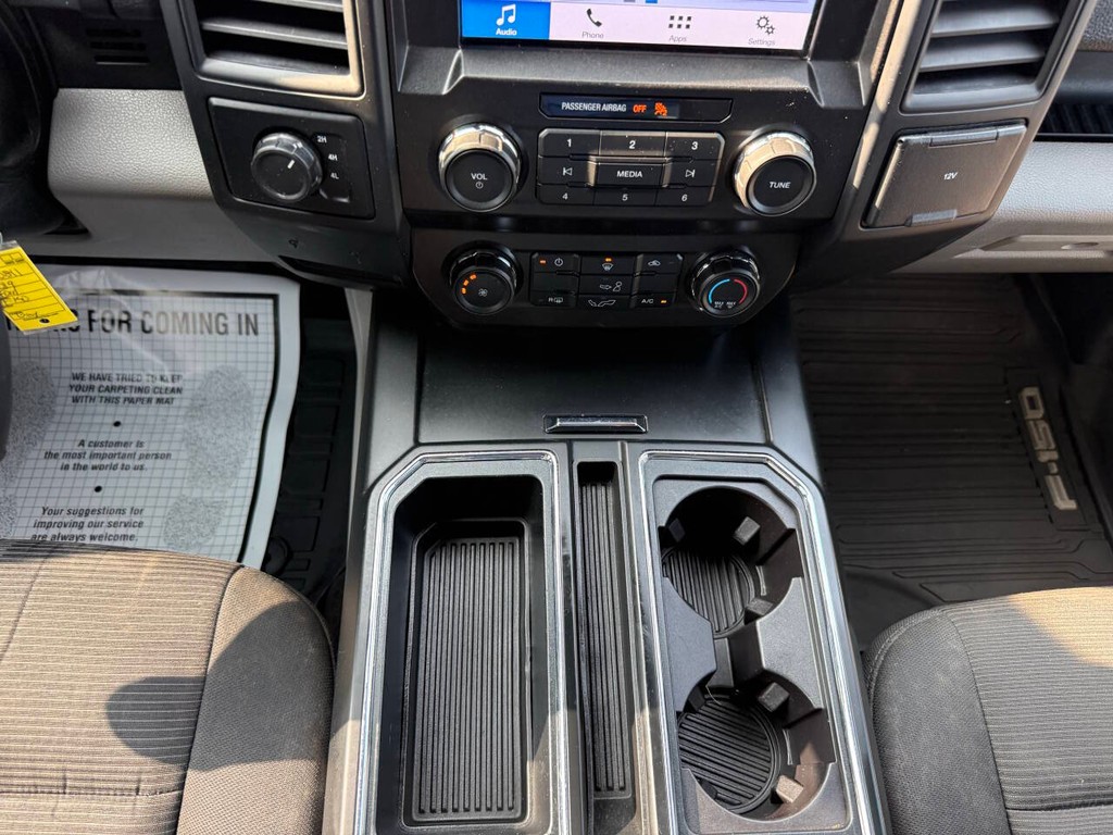 Ford F-150 Vehicle Full-screen Gallery Image 29