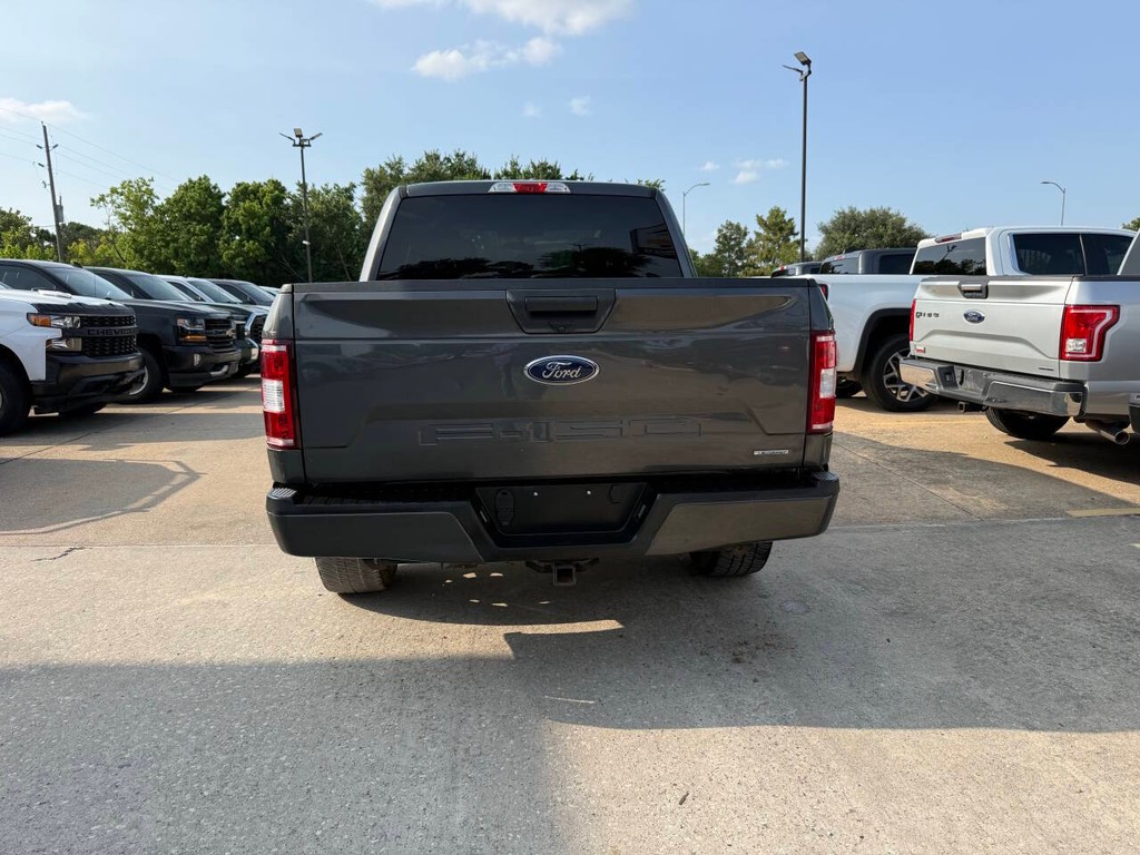 Ford F-150 Vehicle Full-screen Gallery Image 40