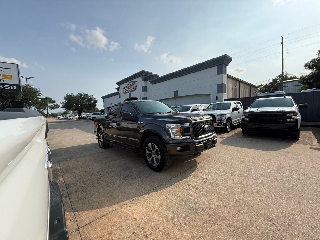 Ford F-150 Vehicle Full-screen Gallery Image 45
