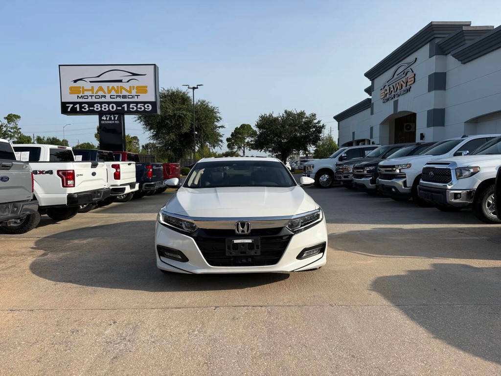 Honda Accord Sedan Vehicle Full-screen Gallery Image 40