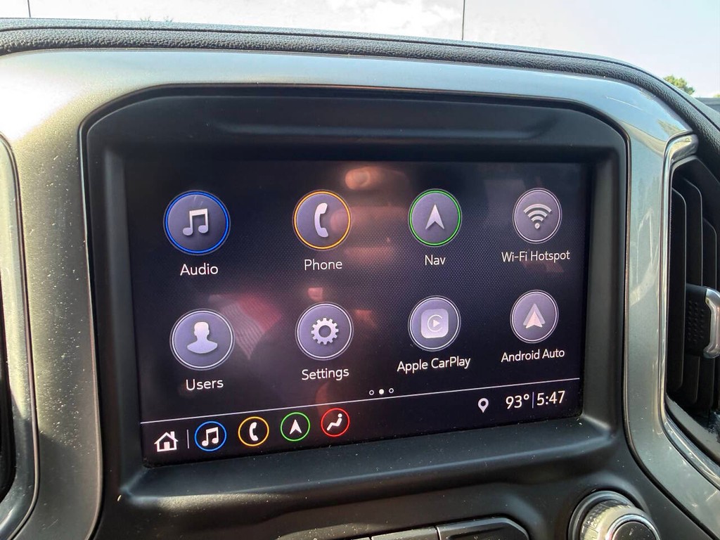 Chevrolet Silverado 1500 Vehicle Full-screen Gallery Image 28