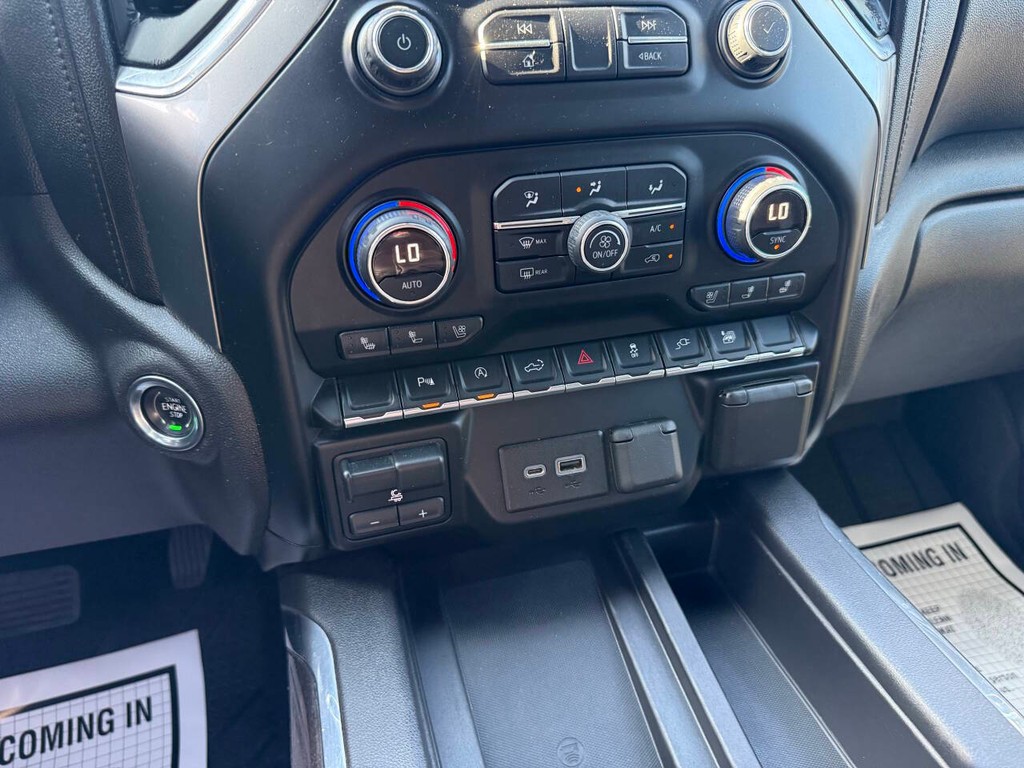 Chevrolet Silverado 1500 Vehicle Full-screen Gallery Image 29