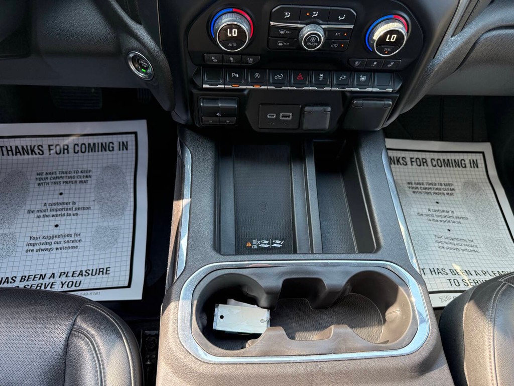 Chevrolet Silverado 1500 Vehicle Full-screen Gallery Image 30