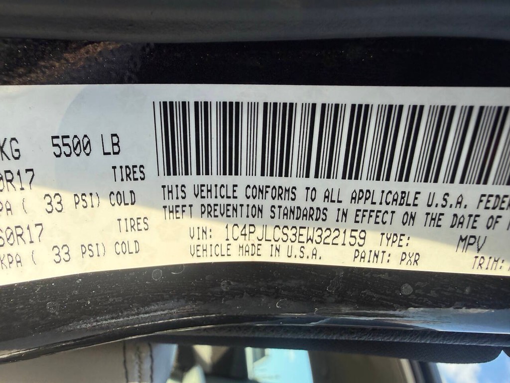 Jeep Cherokee Vehicle Full-screen Gallery Image 33