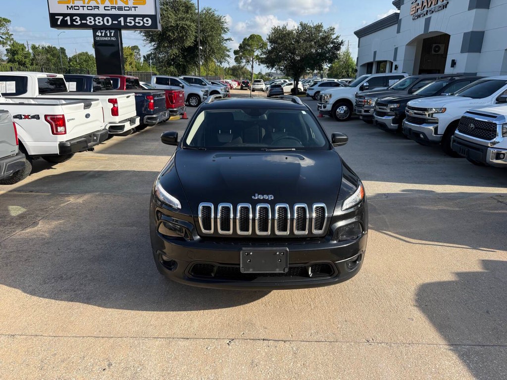 Jeep Cherokee Vehicle Full-screen Gallery Image 38