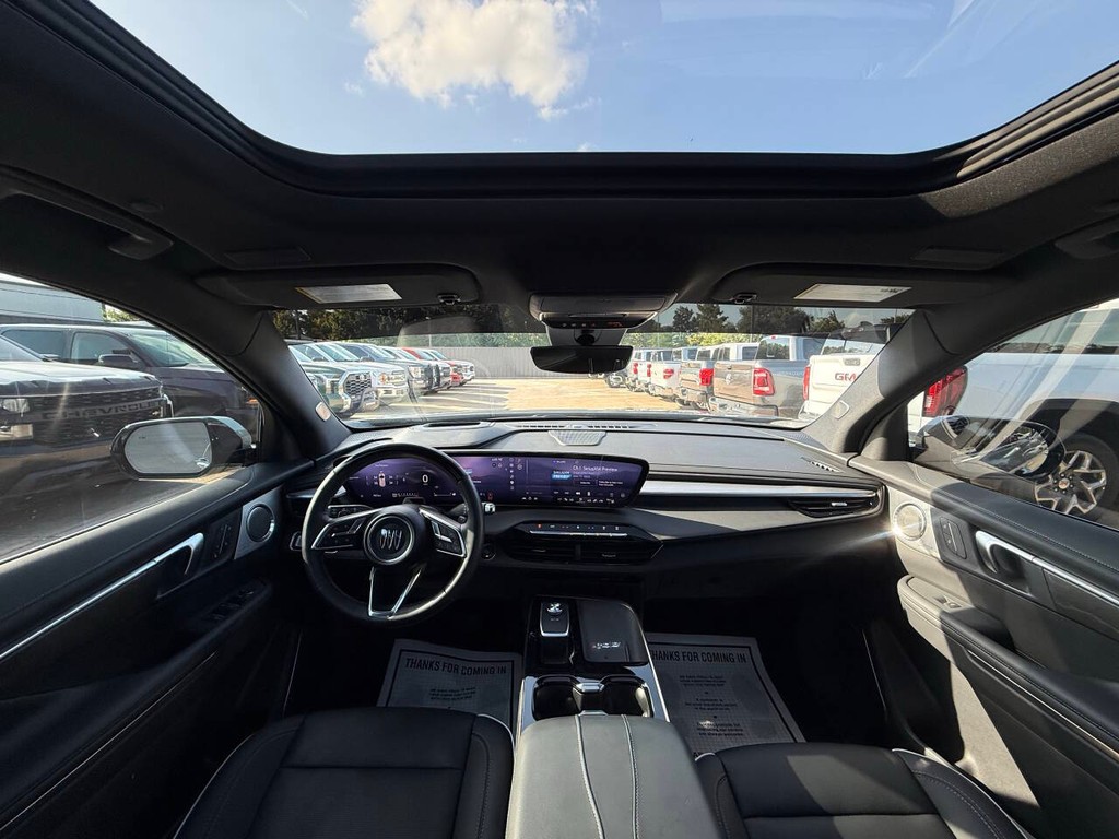 Buick Enclave Vehicle Full-screen Gallery Image 20