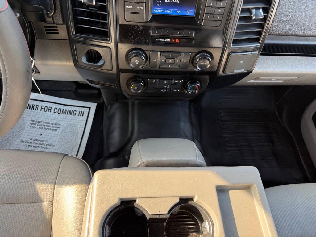 Ford F-150 Vehicle Full-screen Gallery Image 29