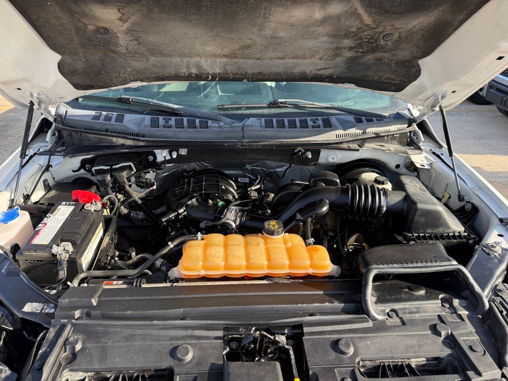 Ford F-150 Vehicle Full-screen Gallery Image 34