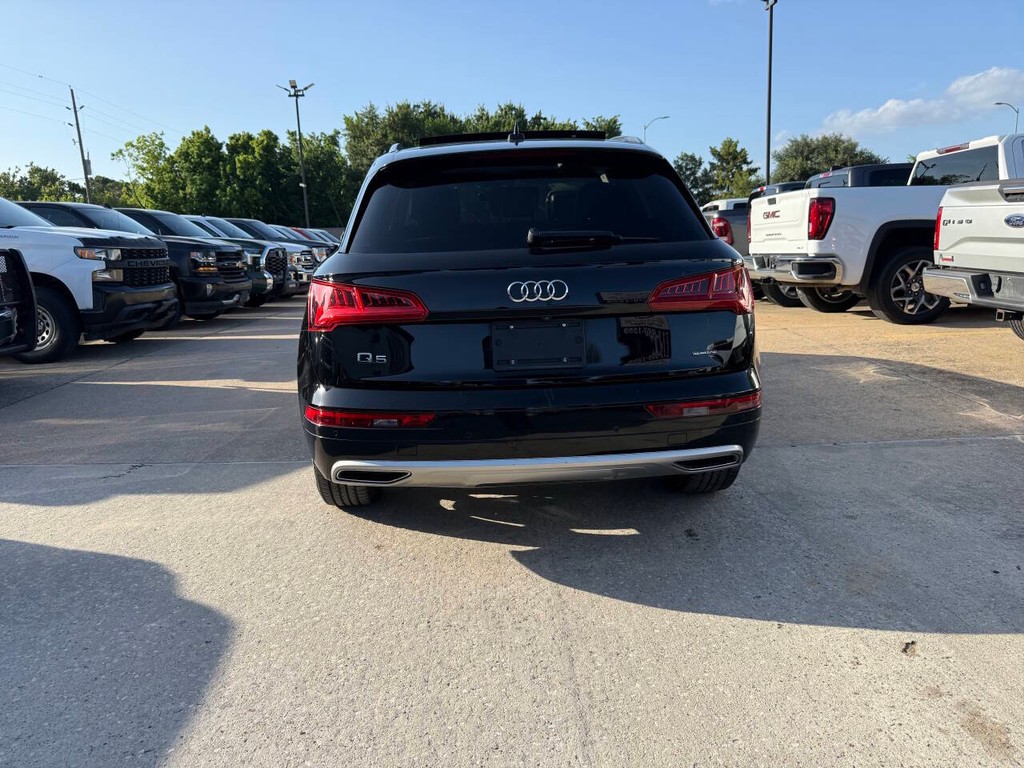 Audi Q5 Vehicle Full-screen Gallery Image 39
