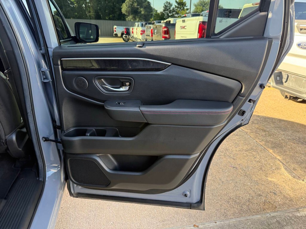 Honda Pilot Vehicle Full-screen Gallery Image 18