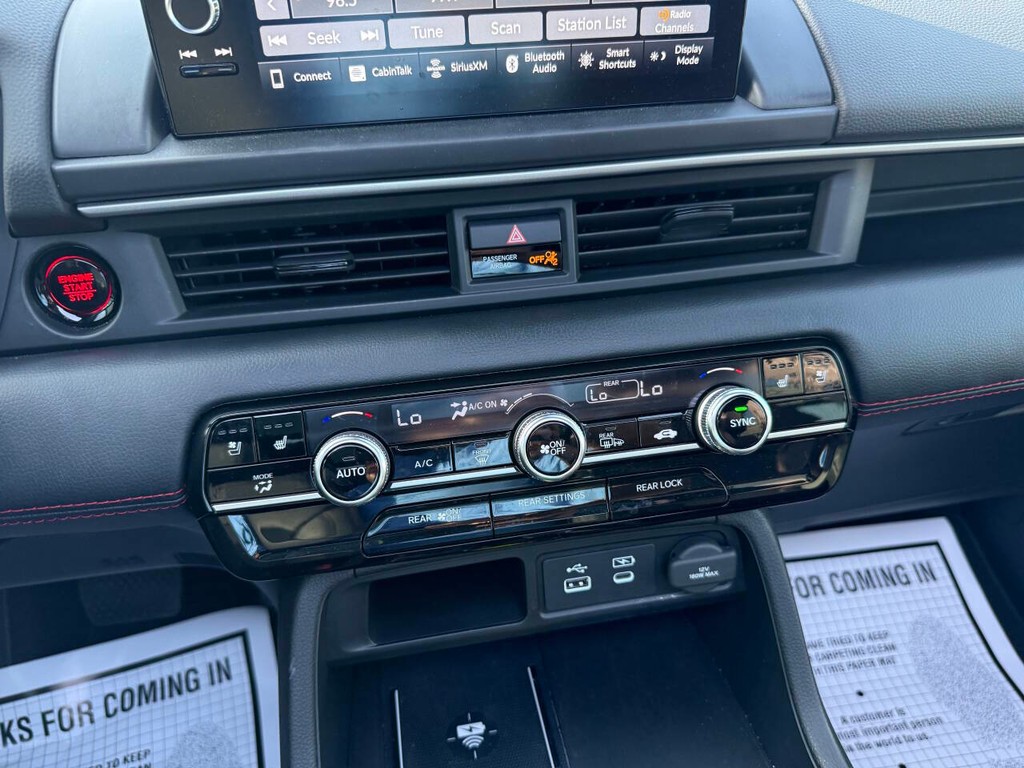 Honda Pilot Vehicle Full-screen Gallery Image 30