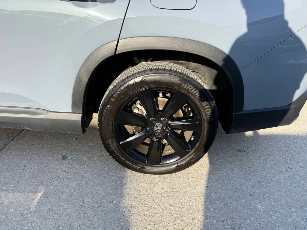 Honda Pilot Vehicle Full-screen Gallery Image 36