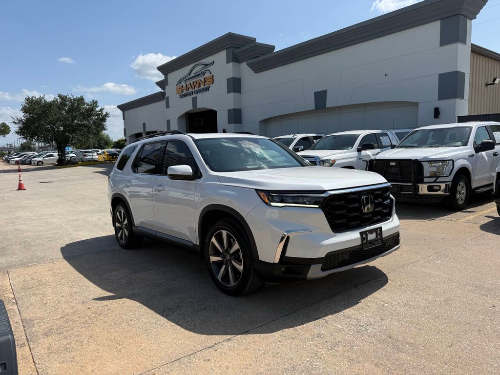 Honda Pilot Vehicle Full-screen Gallery Image 02