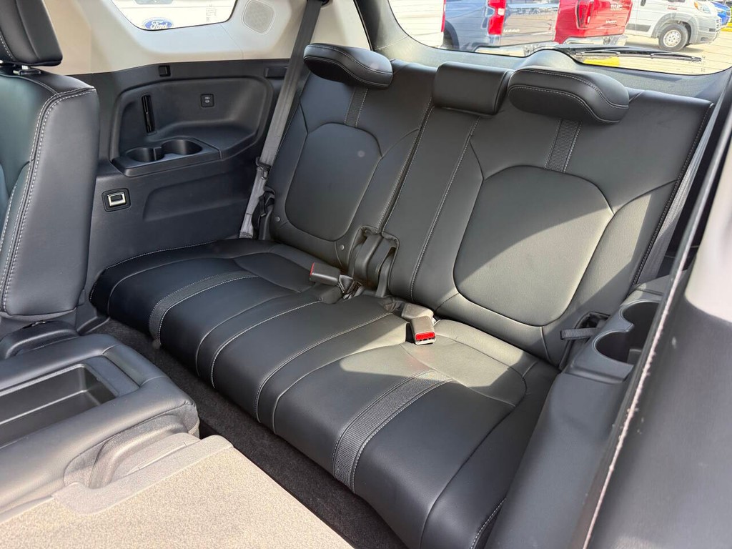 Honda Pilot Vehicle Full-screen Gallery Image 14