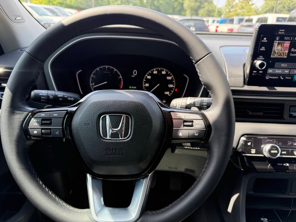 Honda Pilot Vehicle Full-screen Gallery Image 25