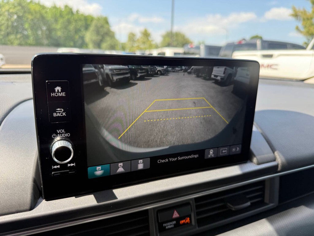 Honda Pilot Vehicle Full-screen Gallery Image 30