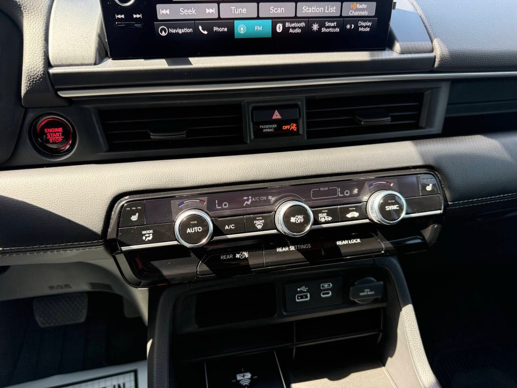 Honda Pilot Vehicle Full-screen Gallery Image 31