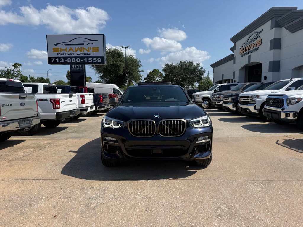 BMW X4 Vehicle Full-screen Gallery Image 44