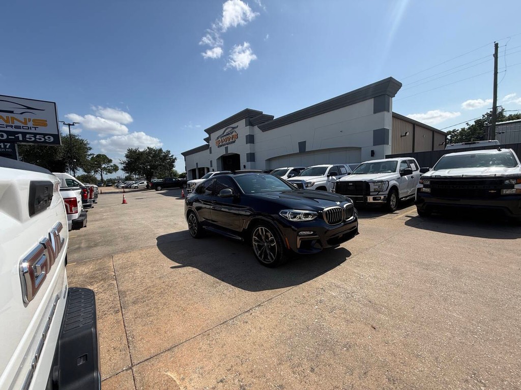 BMW X4 Vehicle Full-screen Gallery Image 47