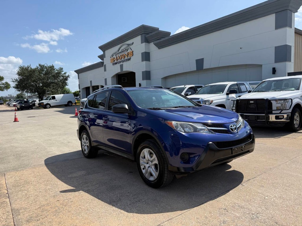 Toyota RAV4 Vehicle Full-screen Gallery Image 38
