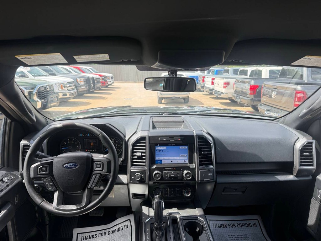 Ford F-150 Vehicle Full-screen Gallery Image 17