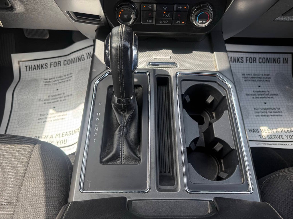 Ford F-150 Vehicle Full-screen Gallery Image 29