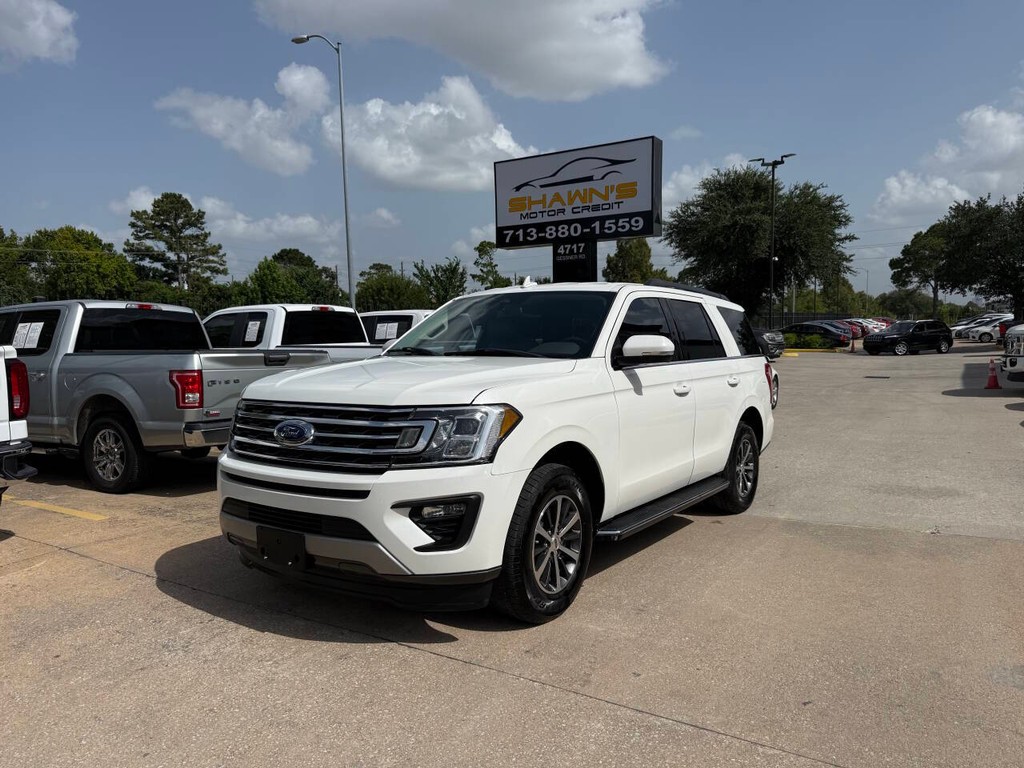Ford Expedition Vehicle Full-screen Gallery Image 03