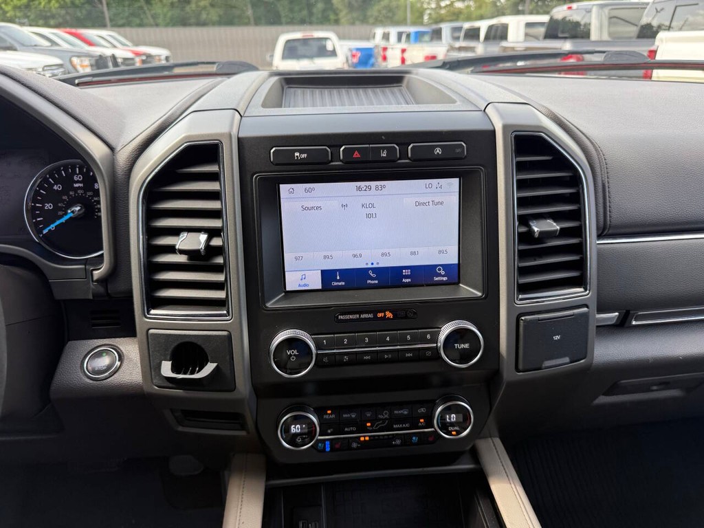 Ford Expedition Vehicle Full-screen Gallery Image 26