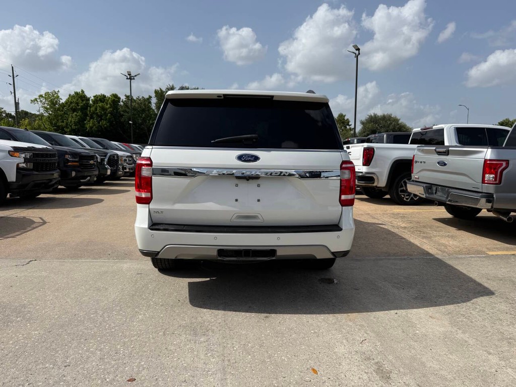 Ford Expedition Vehicle Full-screen Gallery Image 41